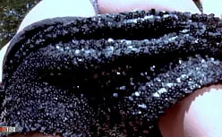 Magrinha tesuda dando o cu bem gostoso sem camisinha