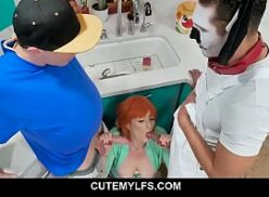 Ana schultz fode com dois caras no video porno