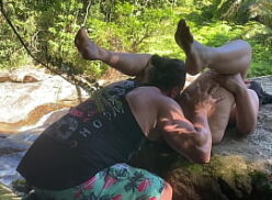 Catarina paulino pelada no mato