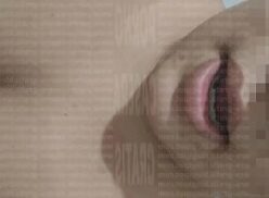 Jadeteen nua se masturbando gostoso