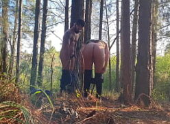 Luma kardashian fudendo no mato