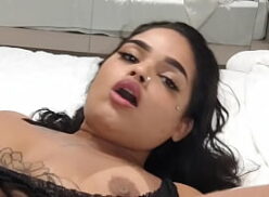 Marcelly melo sexo com negra dando a buceta