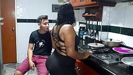 Amanda lisboa nua masturbando a buceta com pau do macho