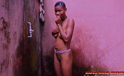 Bang pornô com gozada dentro da buceta apertada