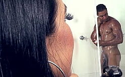 Famosinha nua no motel com namorado