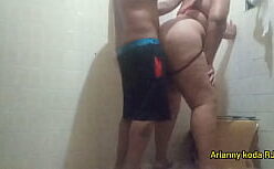 Gordinha dando o cuzinho em porno com força