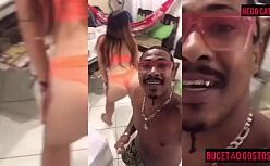 Gostosas dando o cuzão gostoso