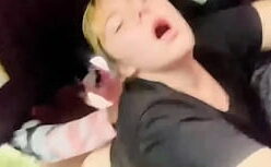 Japonesas transando no onibus nacional