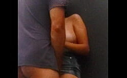 Novinha e putinha que senta gostoso na rola do primo