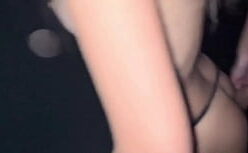 Novinha perdendo a virgindade anal com o namorado