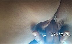 Novinha zap zap gozando na siririca