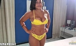 Rezinha xxx com rabuda gostosa dando a buceta