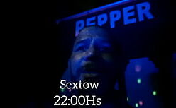 Travestis em sexo lésbico fodendo no clube da putaria