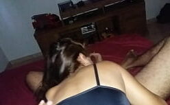 Ballbusting ballbusting moreninha linda fodendo gostoso