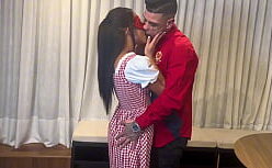 Brokestraightboys com uma novinha