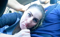 Carona com tedesuda chupando a buceta da amiga