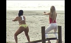 Cells at work hentai fodendo com essa loira safada na praia