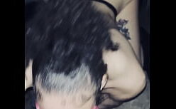 Clara wellwn com essa linda loira sexy fazendo boquete