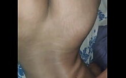 Funk pornô grátis morena sexy cavalgando no pau de seu namorado