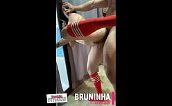 Gojo hentão do cuzão arregaçando a buceta da novinha