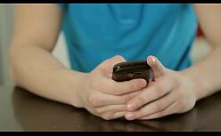 Kitana nua chupando buceta na vara do macho