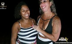 Lovelilah nua no meio do mato fazendo video porno