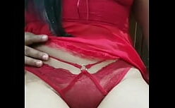 Mia evans mostrando os seios da prima e chupando a buceta da gostosa