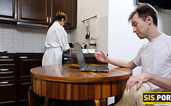 Nikki hill pornôs fodendo a buceta da novinha