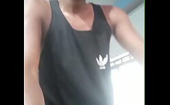 Porno academia gostosa de quatro dando pro negão