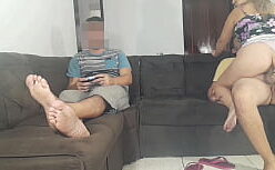 Pornography teen com loira safada cavalgando na rola do amigo