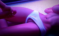 Sexy momnô com peitões gigantes grandes e buceta peluda