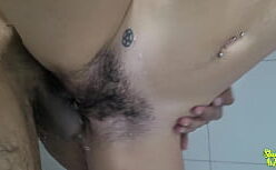 Suzu honjo fodendo uma putinha safada no banho