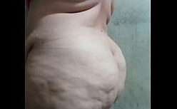 Vídeos pornográficos da tigresa branquinha tomando banho