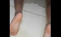 Vintage anal com essa ninfeta linda sentando na vara bem grande do namorado