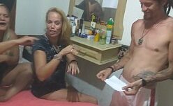 White fairy nude com a prima linda