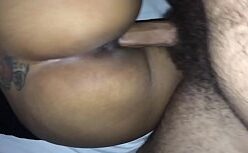 Xxxxx coroa safada fodendo com seu parceiro