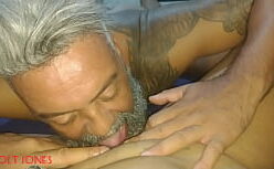 Alice lind mulher chupando a xoxota da namorada