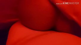 Anal gozou dentro da buceta da morena amadora