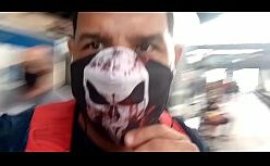 Furacão pornô com uma linda mulher chupando muito o pau do macho