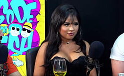 Julia paes transando na escola