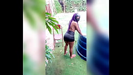 Public anal com mulher casada dando cuzão