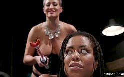 Ryan smules gostosinha peituda dando o cu