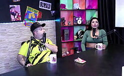 Tifany rocha nua de buceta depilada sendo fodida pelo macho